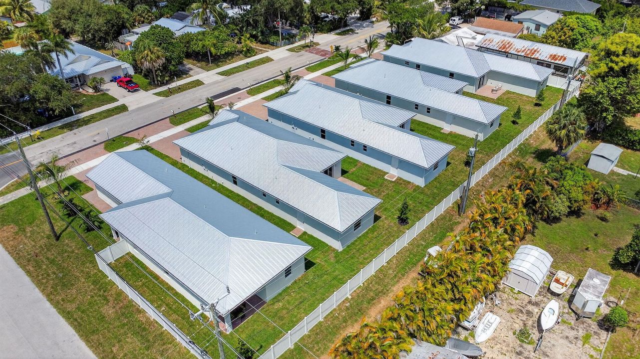 Active With Contract: $799,000 (4 beds, 3 baths, 2161 Square Feet)