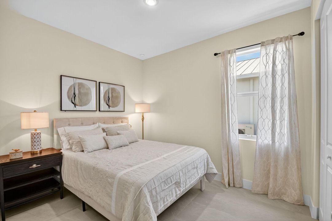 Active With Contract: $799,000 (4 beds, 3 baths, 2161 Square Feet)