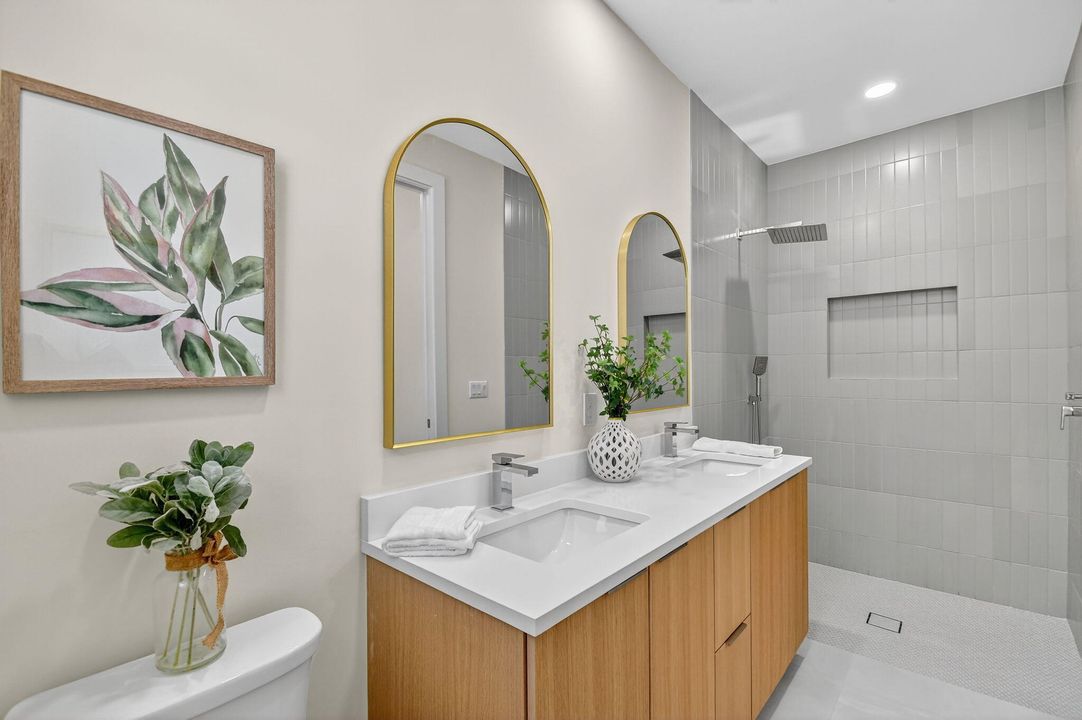 Active With Contract: $799,000 (4 beds, 3 baths, 2161 Square Feet)