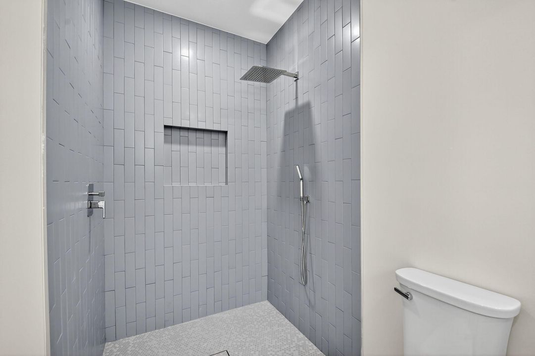 Active With Contract: $799,000 (4 beds, 3 baths, 2161 Square Feet)