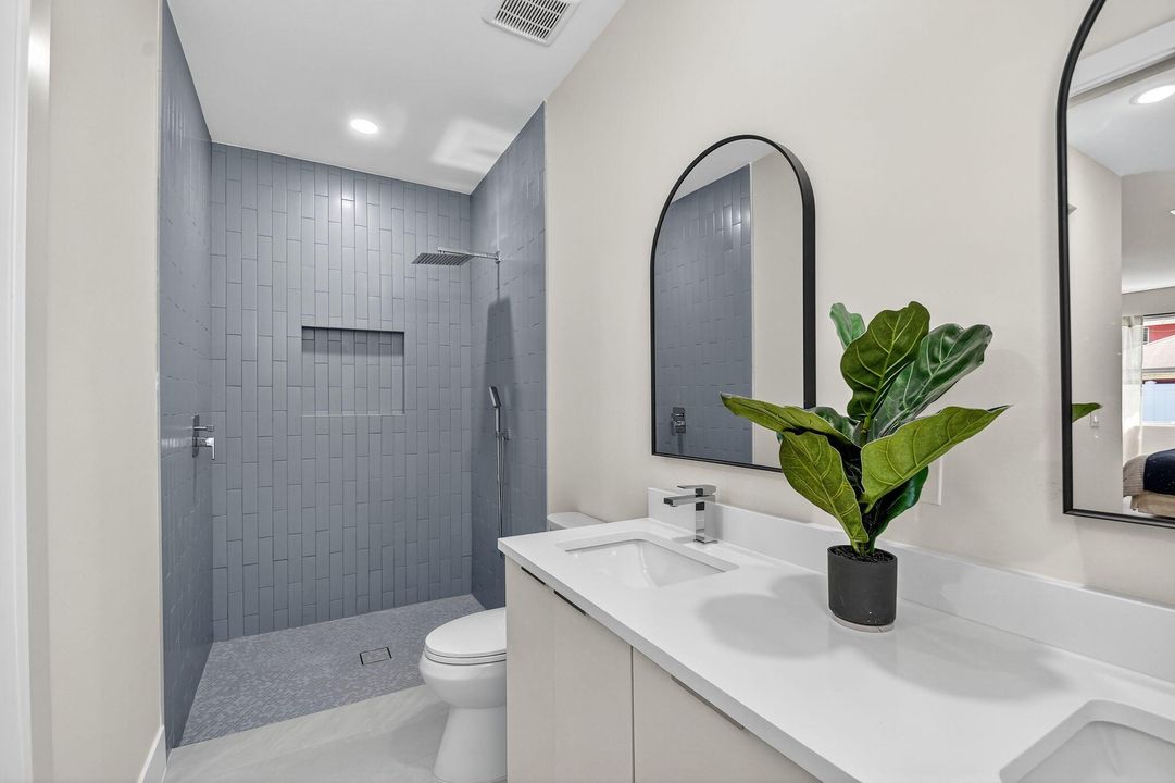 Active With Contract: $799,000 (4 beds, 3 baths, 2161 Square Feet)