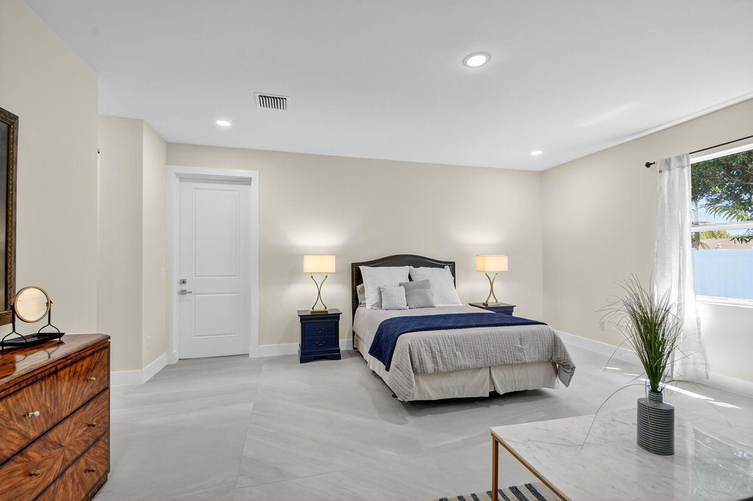 Active With Contract: $799,000 (4 beds, 3 baths, 2161 Square Feet)