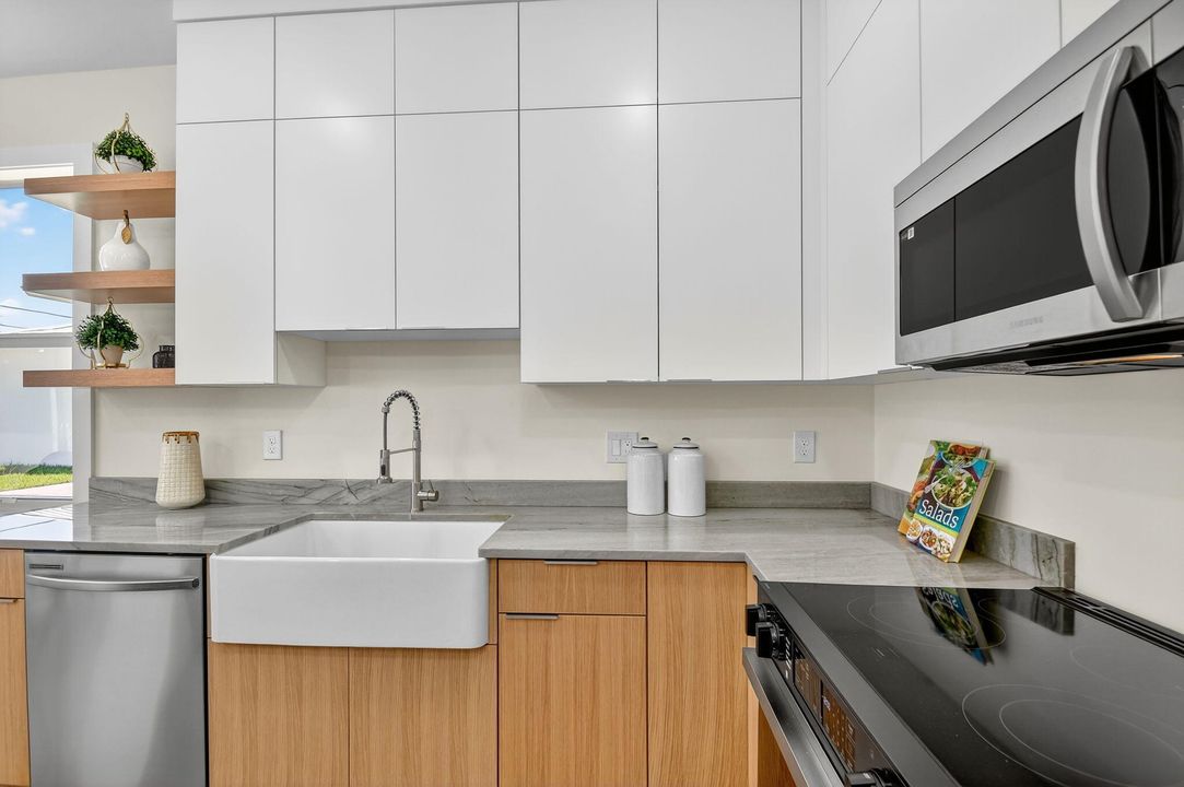 Active With Contract: $799,000 (4 beds, 3 baths, 2161 Square Feet)