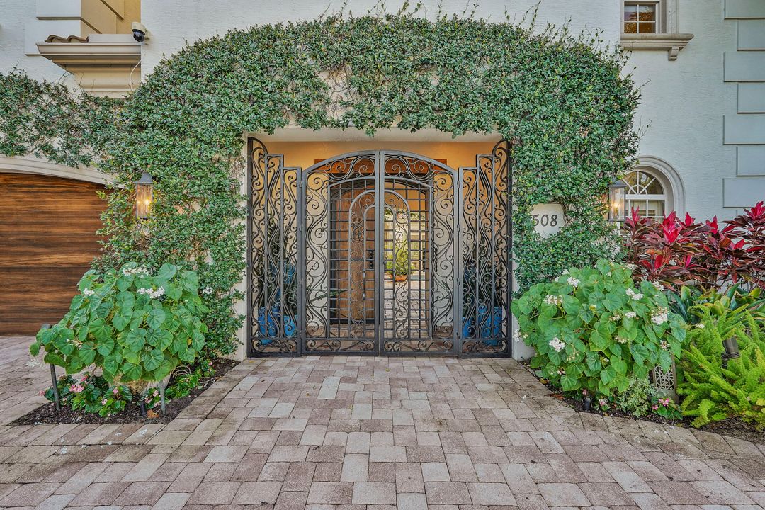 En Venta: $4,450,000 (6 camas, 5 baños, 4974 Pies cuadrados)