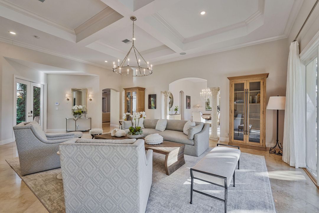 En Venta: $4,450,000 (6 camas, 5 baños, 4974 Pies cuadrados)