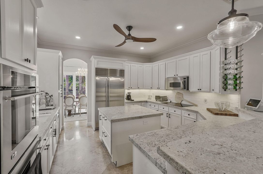 En Venta: $4,450,000 (6 camas, 5 baños, 4974 Pies cuadrados)