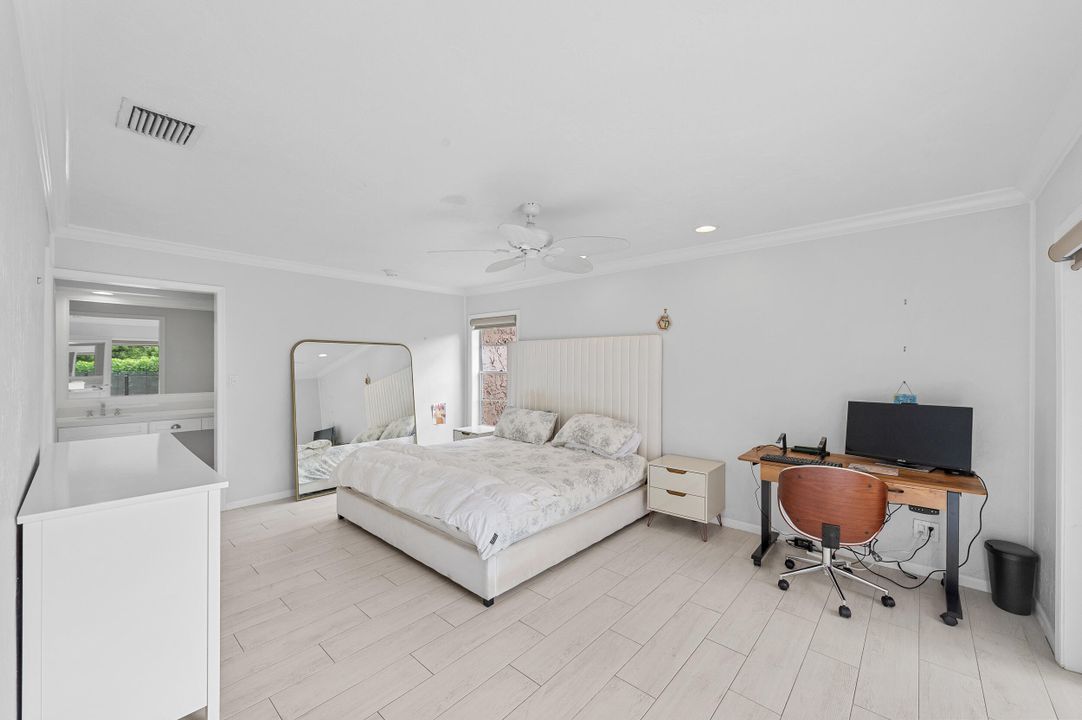 En Venta: $865,000 (3 camas, 2 baños, 1946 Pies cuadrados)