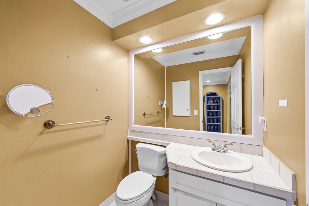 En Venta: $865,000 (3 camas, 2 baños, 1946 Pies cuadrados)