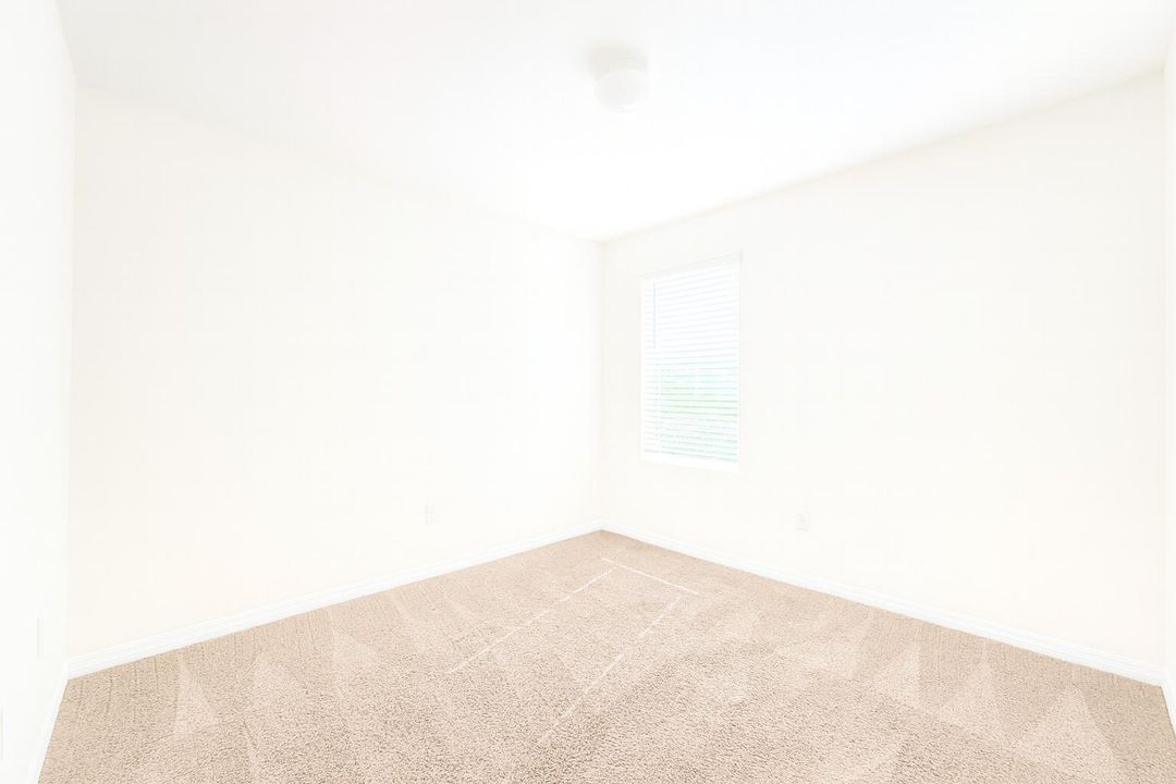 待售: $329,999 (3 贝兹, 2 浴室, 1747 平方英尺)