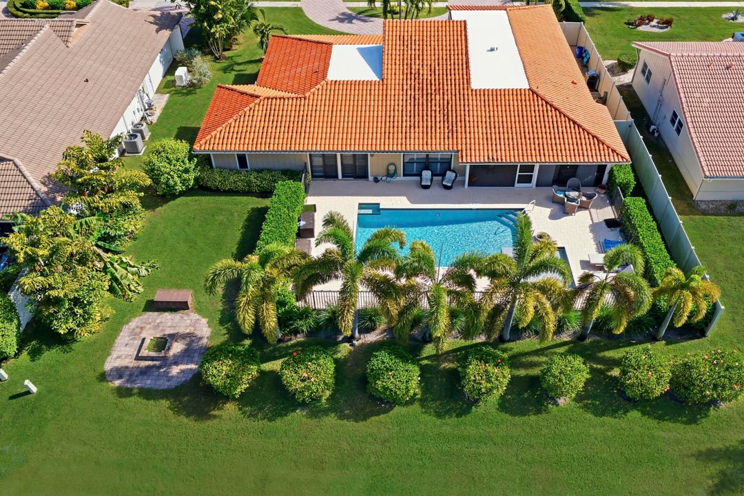 For Sale: $875,000 (3 beds, 2 baths, 2165 Square Feet)