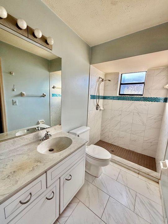 For Sale: $339,900 (3 beds, 2 baths, 1600 Square Feet)