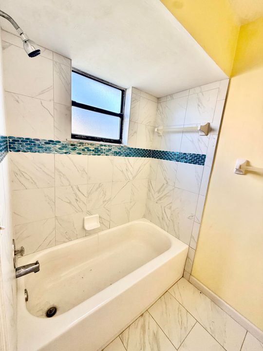 For Sale: $339,900 (3 beds, 2 baths, 1600 Square Feet)