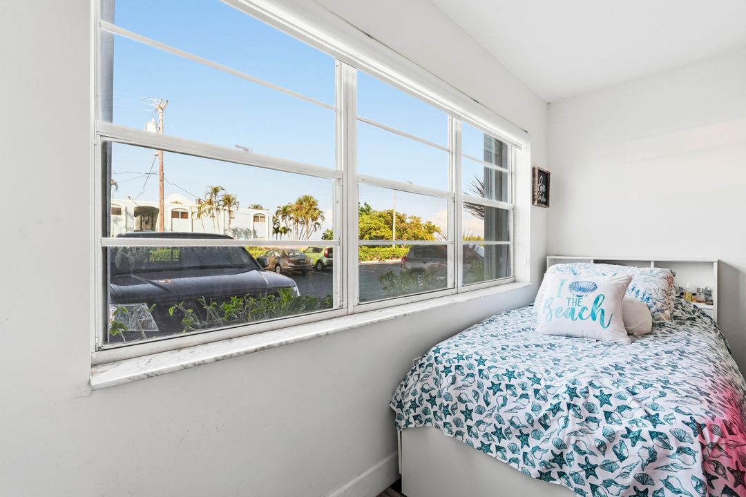 For Sale: $198,700 (1 beds, 1 baths, 658 Square Feet)