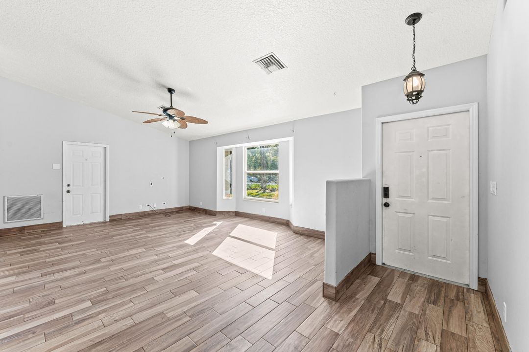 待售: $599,000 (3 贝兹, 2 浴室, 1784 平方英尺)