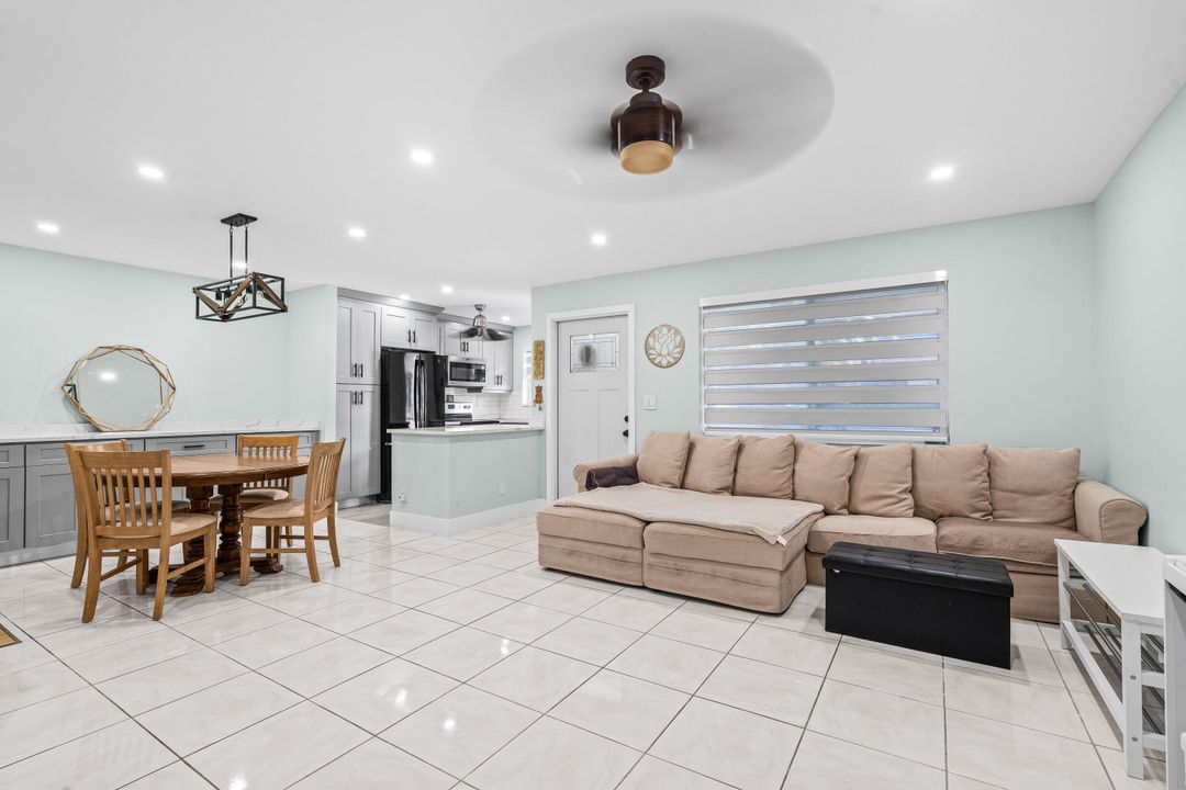 待售: $235,000 (2 贝兹, 2 浴室, 1000 平方英尺)