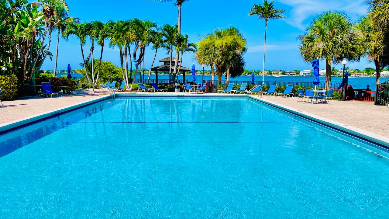 For Rent: $2,900 (3 beds, 2 baths, 1678 Square Feet)