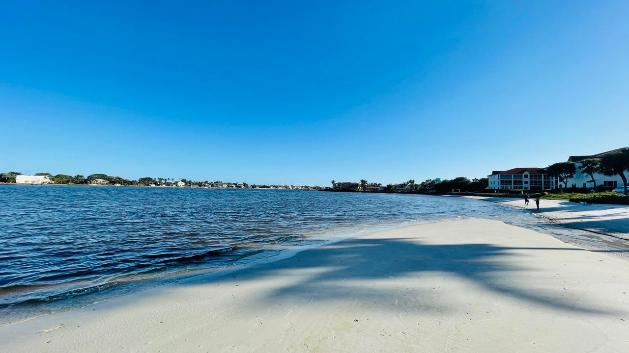 For Rent: $2,900 (3 beds, 2 baths, 1678 Square Feet)