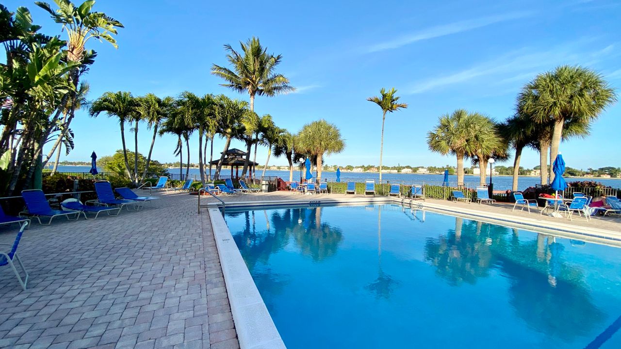 For Rent: $2,900 (3 beds, 2 baths, 1678 Square Feet)