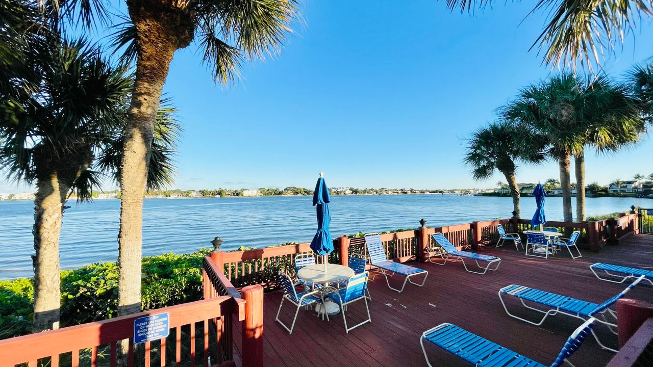 For Rent: $2,900 (3 beds, 2 baths, 1678 Square Feet)