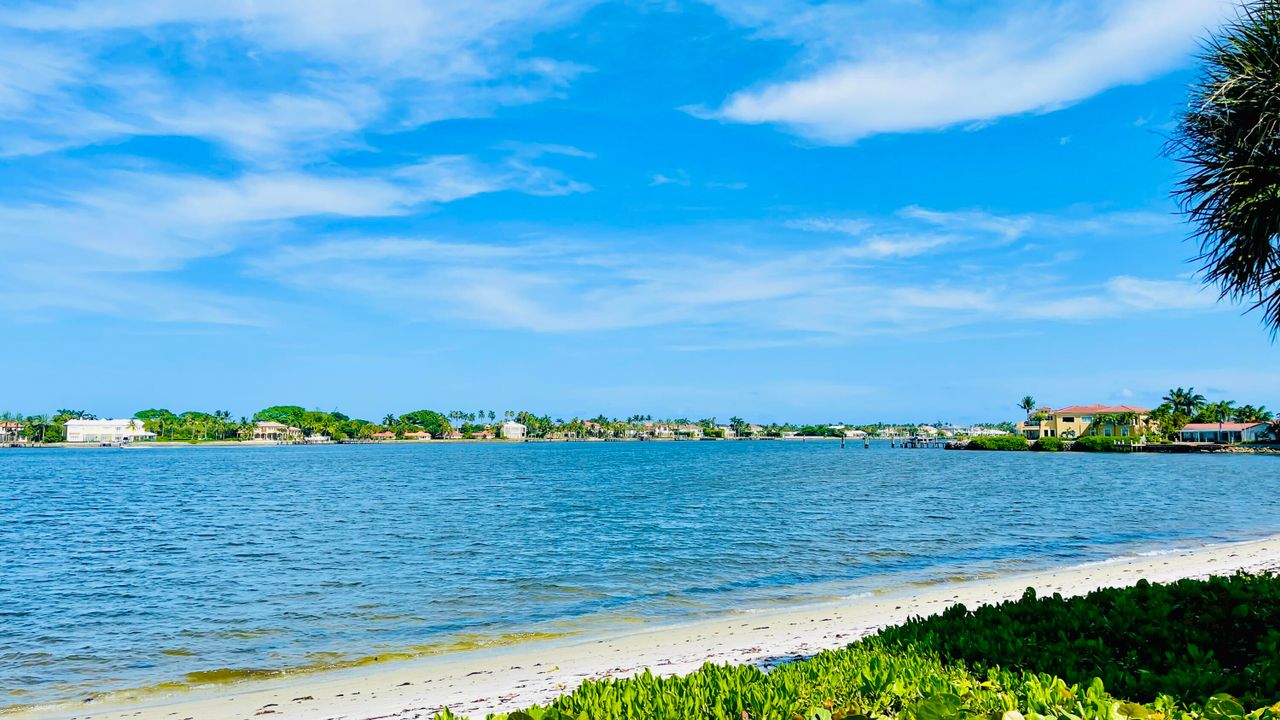 For Rent: $2,900 (3 beds, 2 baths, 1678 Square Feet)