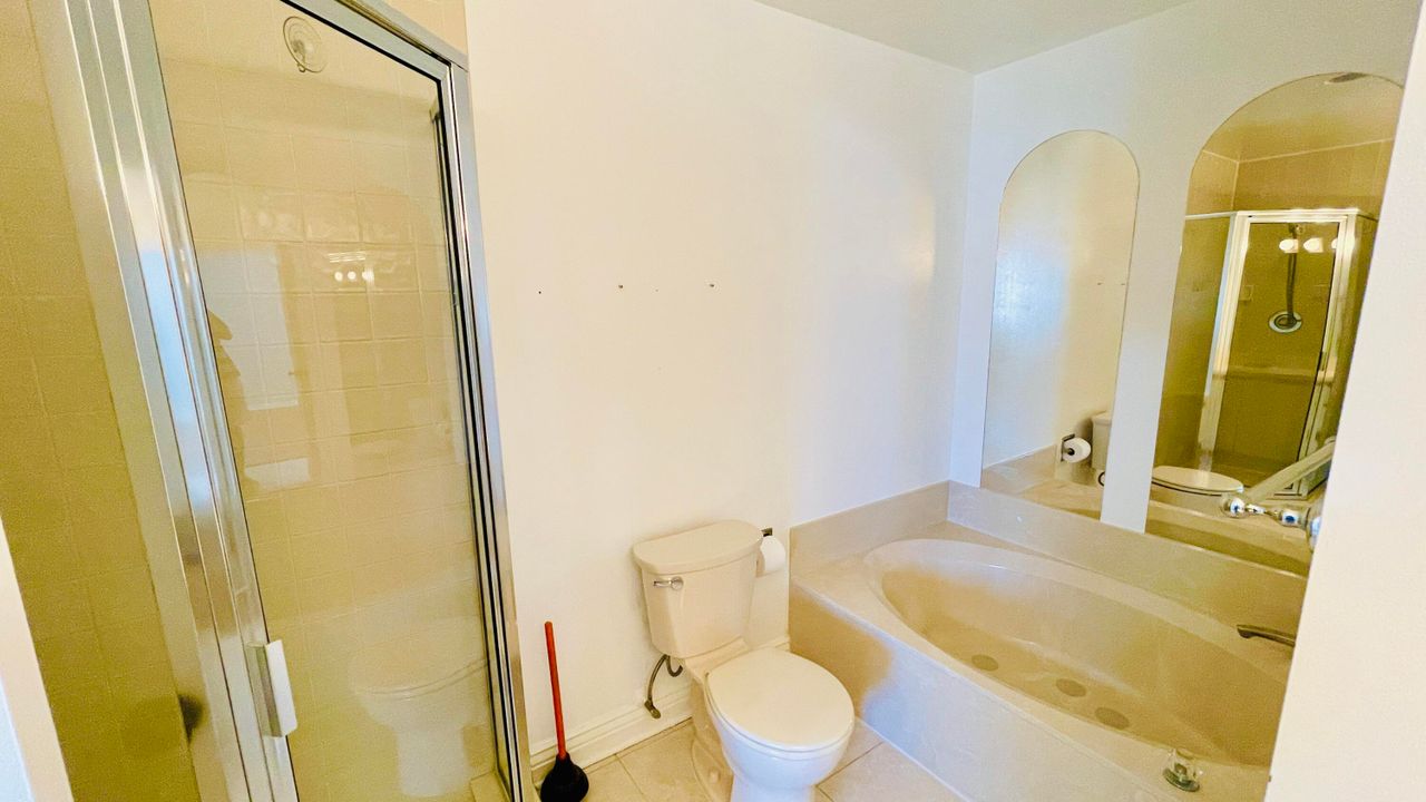 For Rent: $2,900 (3 beds, 2 baths, 1678 Square Feet)