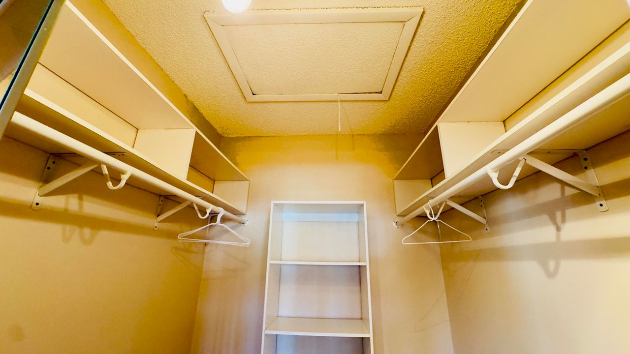 For Rent: $2,900 (3 beds, 2 baths, 1678 Square Feet)