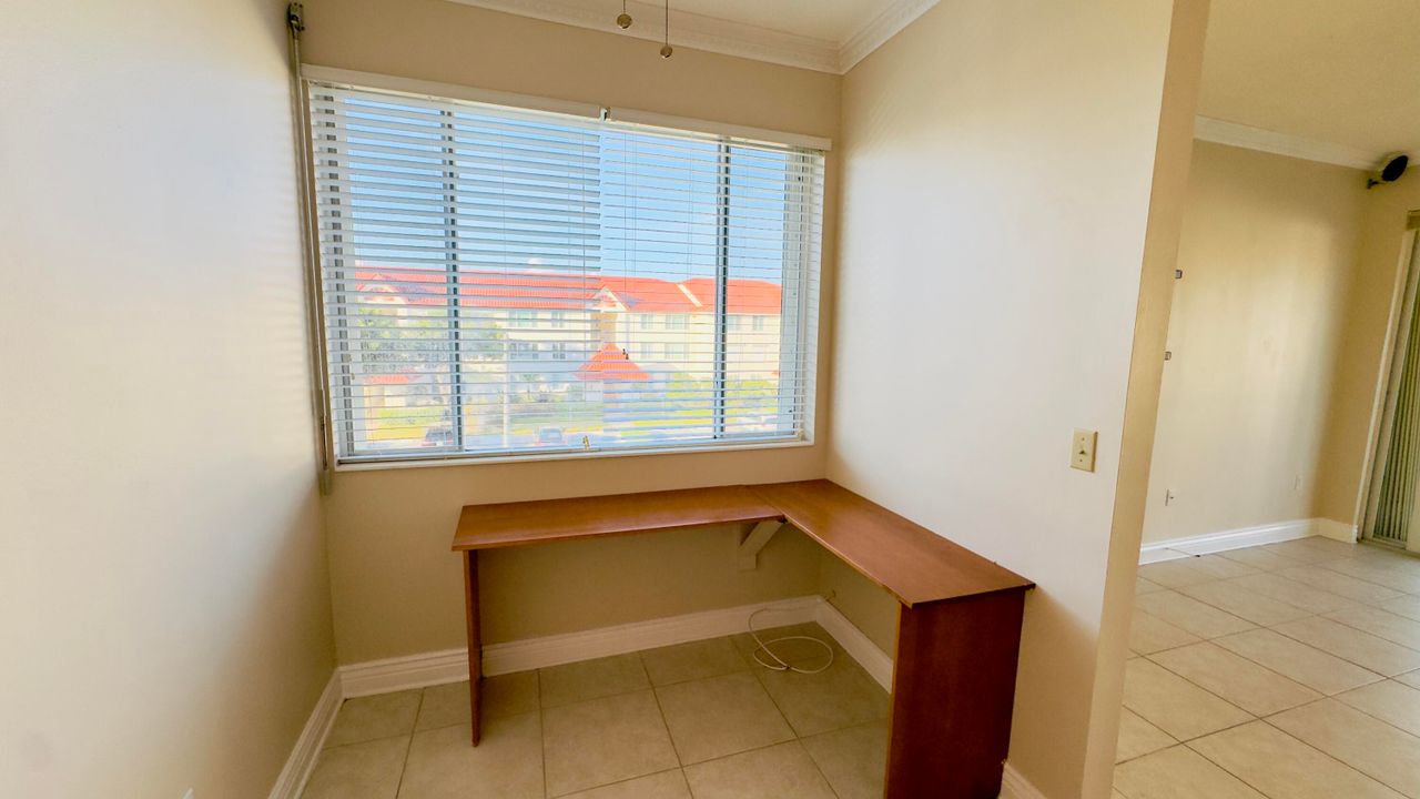 For Rent: $2,900 (3 beds, 2 baths, 1678 Square Feet)