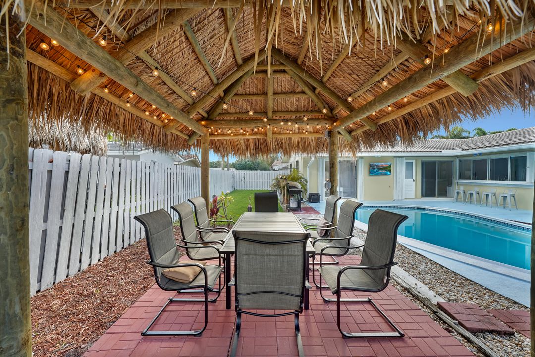 待售: $749,900 (3 贝兹, 2 浴室, 1702 平方英尺)