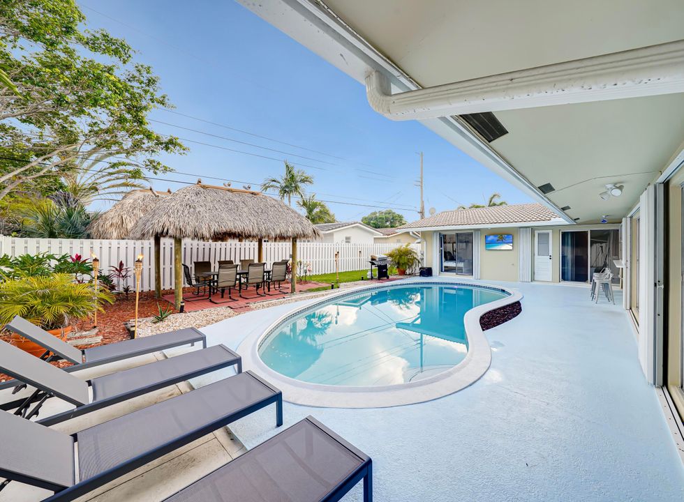 待售: $749,900 (3 贝兹, 2 浴室, 1702 平方英尺)