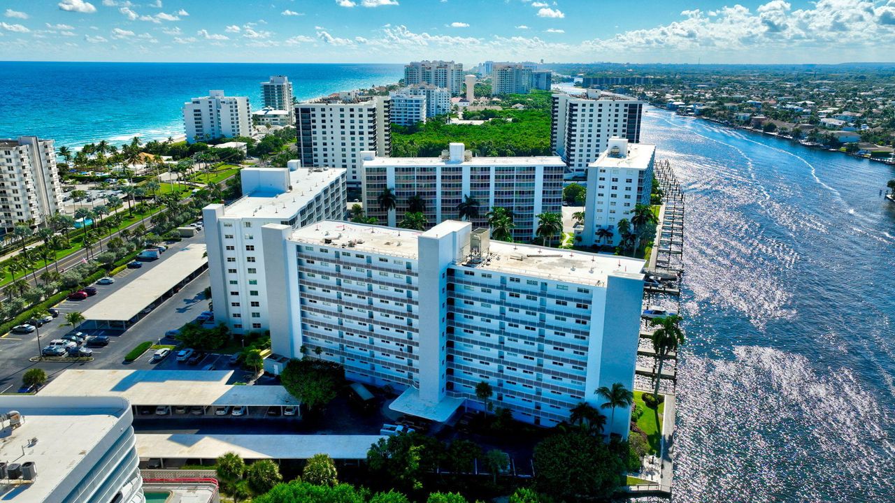 待售: $360,000 (1 贝兹, 1 浴室, 981 平方英尺)