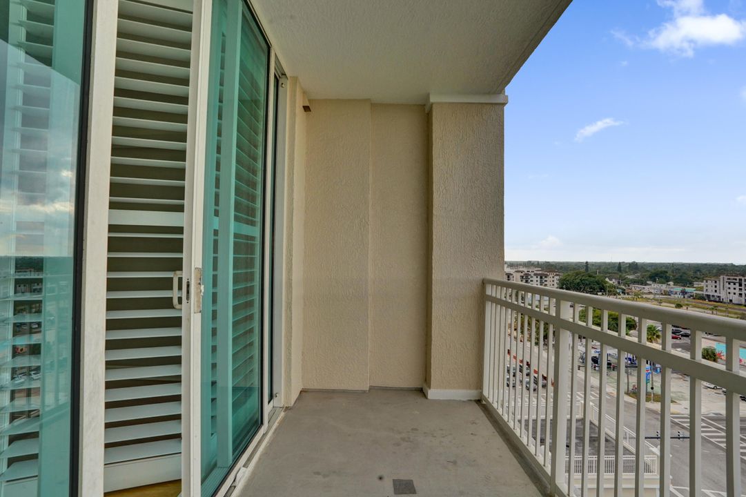 На продажу: $349,999 (1 спален, 1 ванн, 805 Квадратных фут)