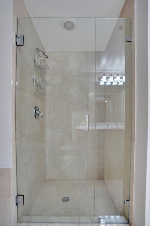 На продажу: $349,999 (1 спален, 1 ванн, 805 Квадратных фут)