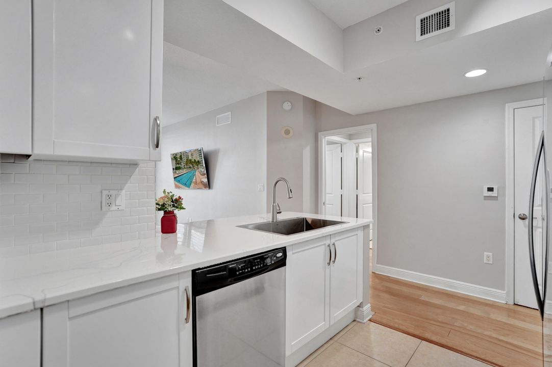 На продажу: $349,999 (1 спален, 1 ванн, 805 Квадратных фут)