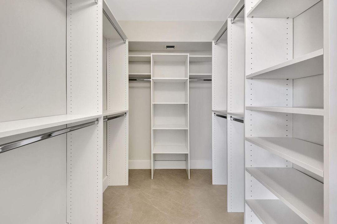 For Rent: $3,300 (2 beds, 2 baths, 1500 Square Feet)