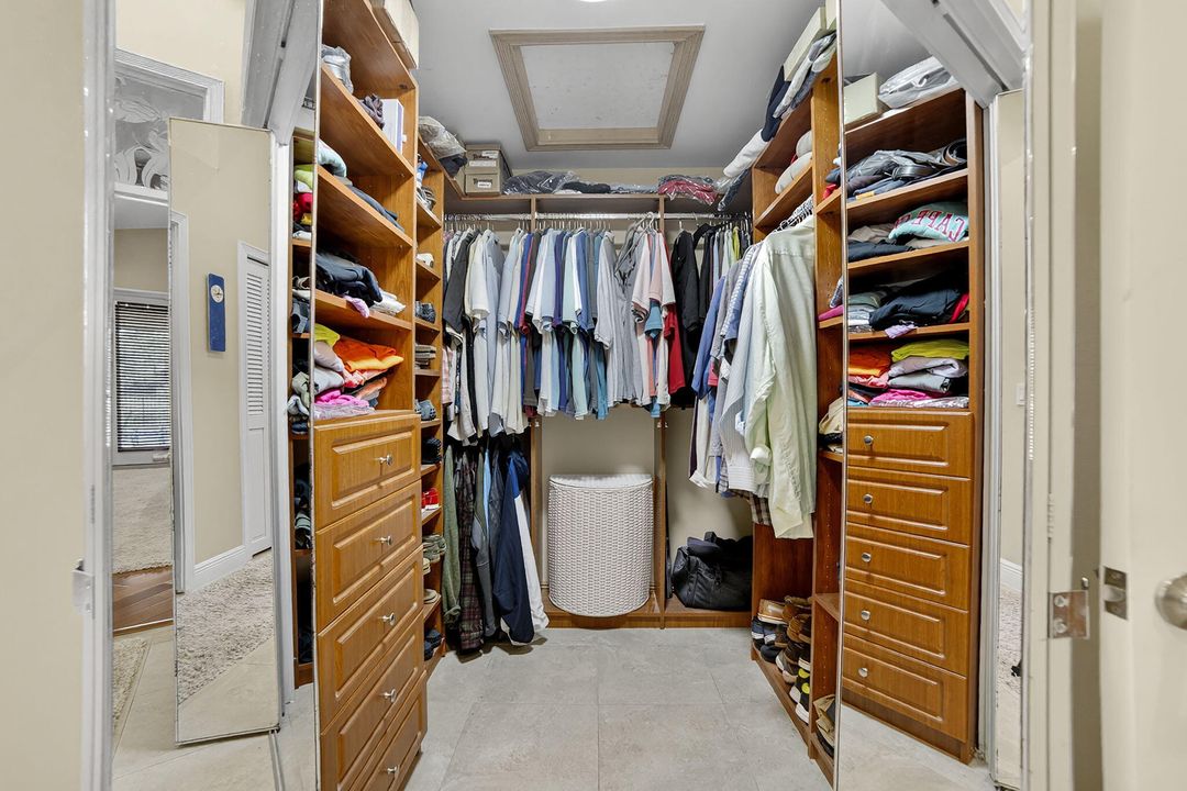 待售: $1,900,000 (6 贝兹, 5 浴室, 5218 平方英尺)