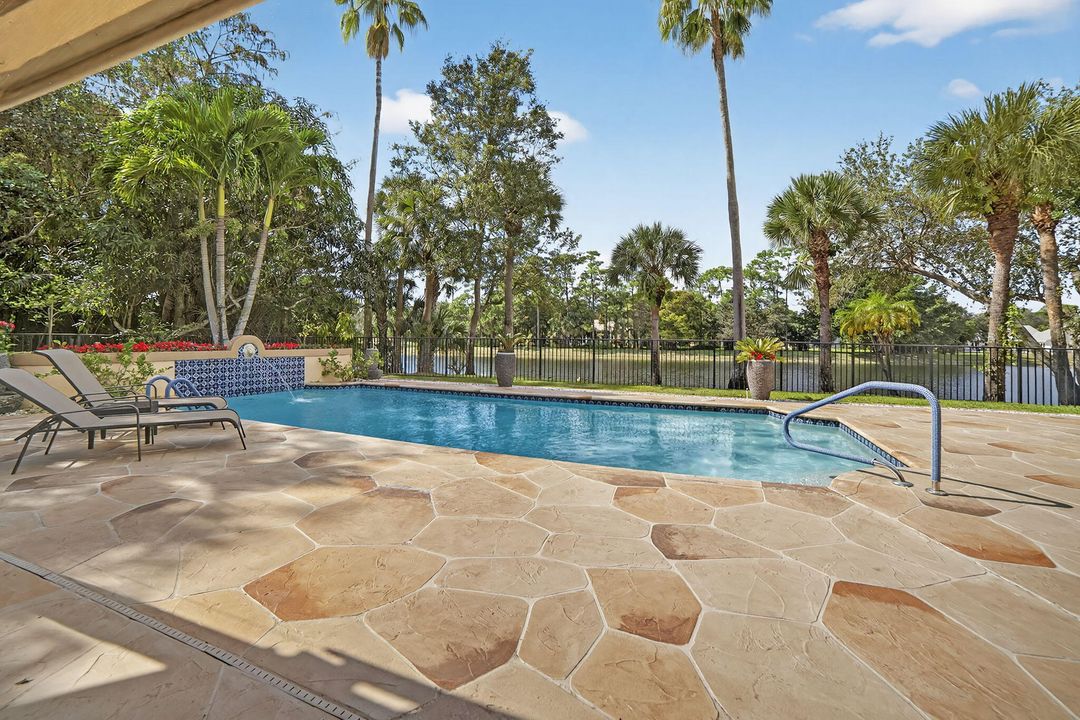 待售: $1,900,000 (6 贝兹, 5 浴室, 5218 平方英尺)