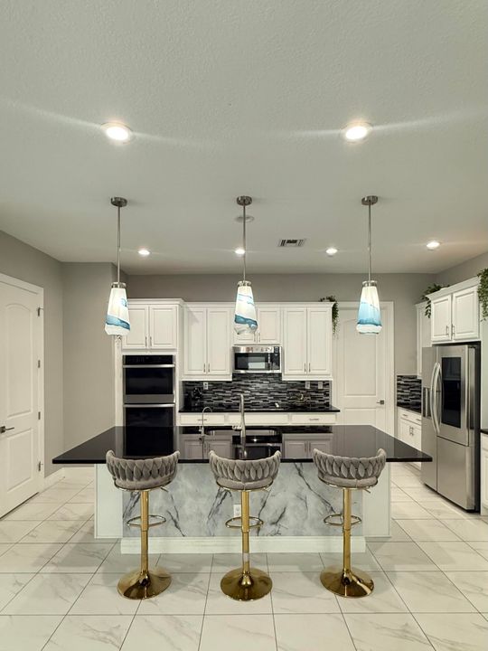 На продажу: $1,249,990 (5 спален, 3 ванн, 3069 Квадратных фут)