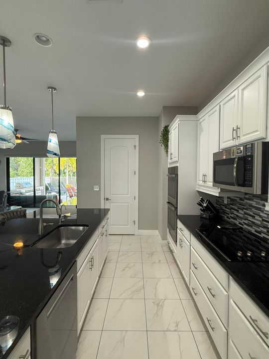 На продажу: $1,249,990 (5 спален, 3 ванн, 3069 Квадратных фут)