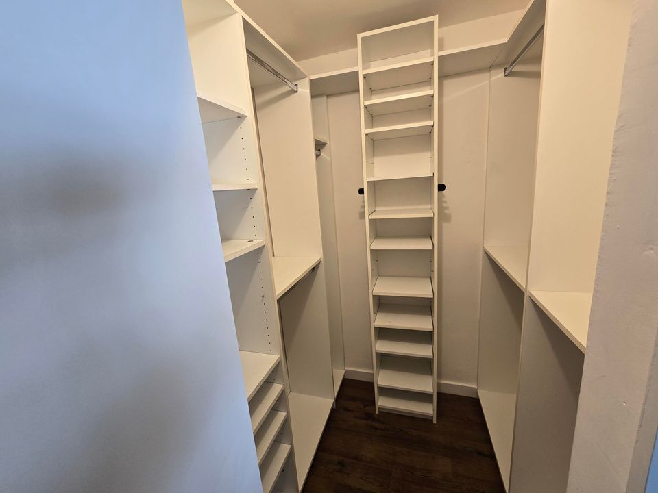 For Sale: $248,900 (2 beds, 2 baths, 939 Square Feet)