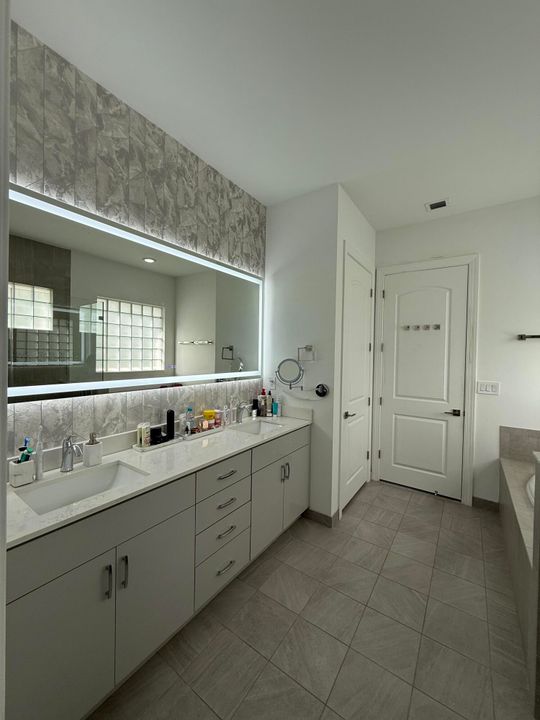 На продажу: $1,249,990 (5 спален, 3 ванн, 3069 Квадратных фут)