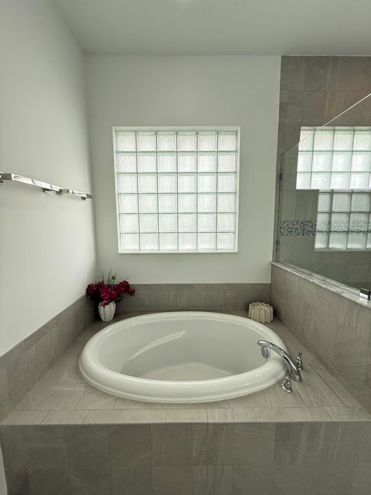 На продажу: $1,249,990 (5 спален, 3 ванн, 3069 Квадратных фут)