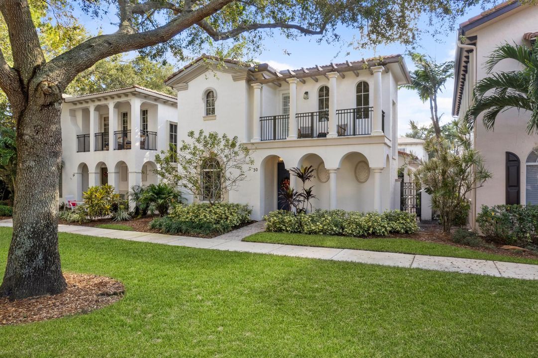 For Sale: $875,000 (3 beds, 3 baths, 2235 Square Feet)