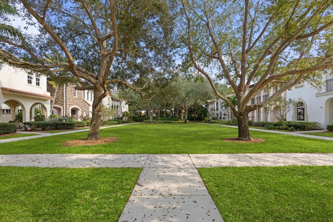 For Sale: $875,000 (3 beds, 3 baths, 2235 Square Feet)