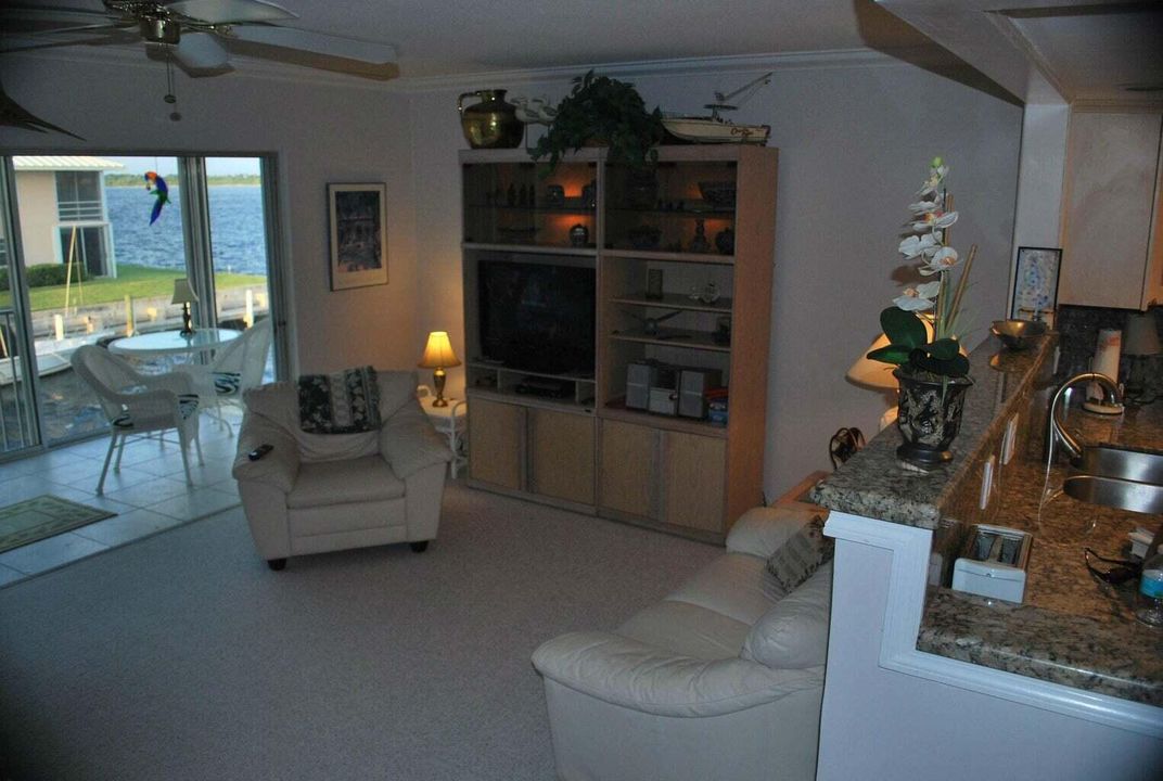 В аренду: $2,800 (1 спален, 1 ванн, 950 Квадратных фут)