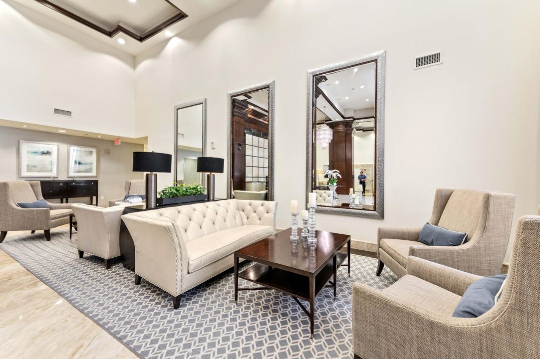 На продажу: $3,000,000 (2 спален, 2 ванн, 2156 Квадратных фут)