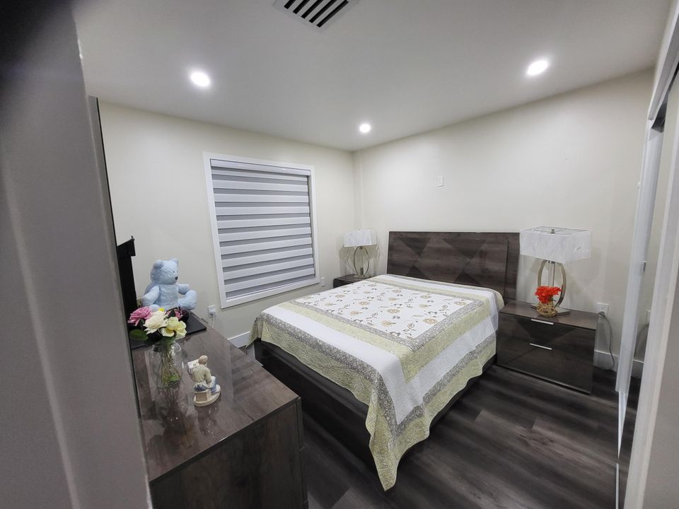 En Renta: $2,200 (3 camas, 2 baños, 1740 Pies cuadrados)