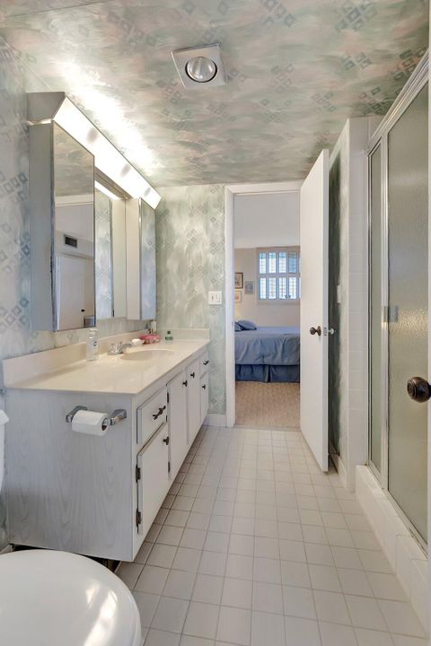 For Sale: $245,500 (2 beds, 2 baths, 1300 Square Feet)