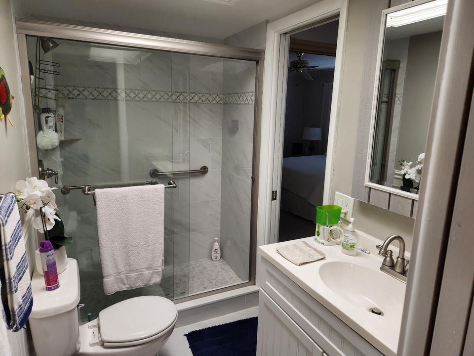 В аренду: $2,800 (1 спален, 1 ванн, 950 Квадратных фут)