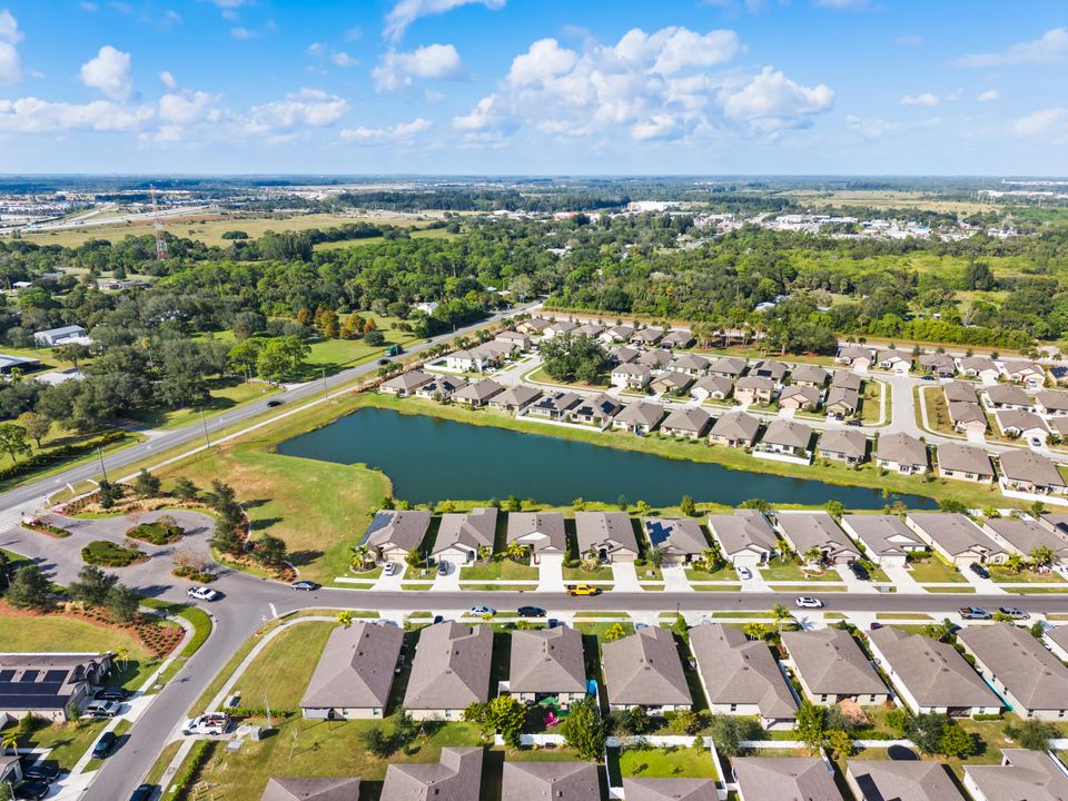 For Sale: $385,000 (3 beds, 2 baths, 1542 Square Feet)