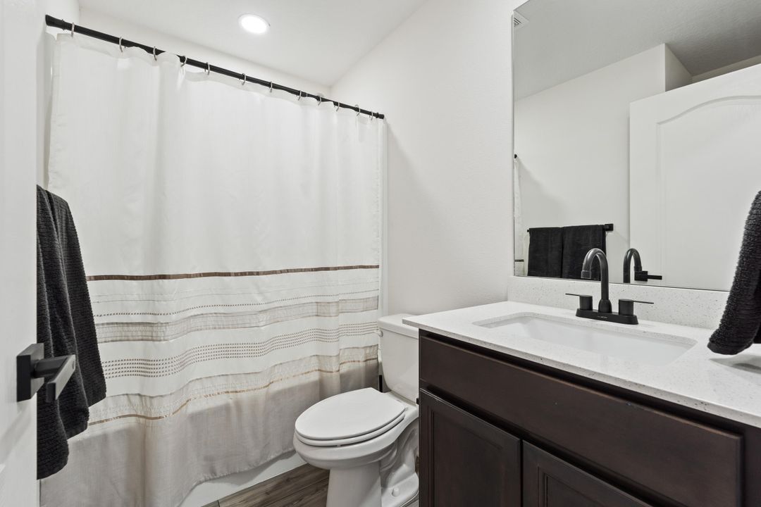 For Sale: $385,000 (3 beds, 2 baths, 1542 Square Feet)